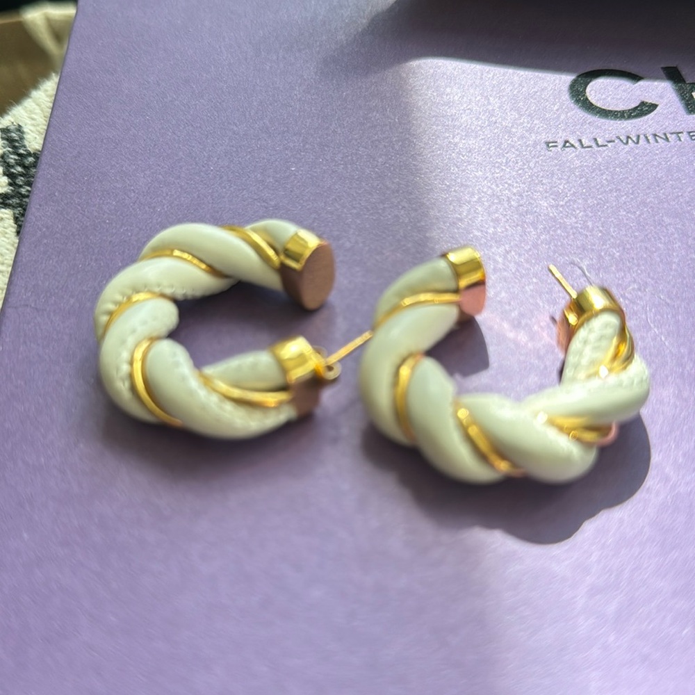 Leather earrings